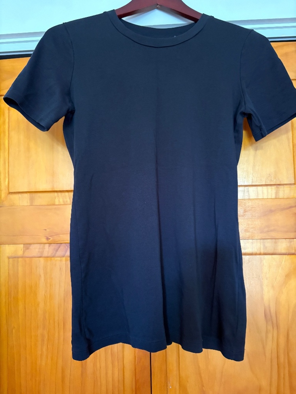 Theory 100% Pima Cotton Black Short Sleeve T-Shirt Size Medium Made in Peru